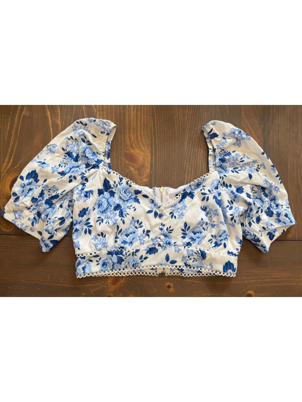 Medium Floral Crop Top